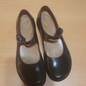Dansko mary janes